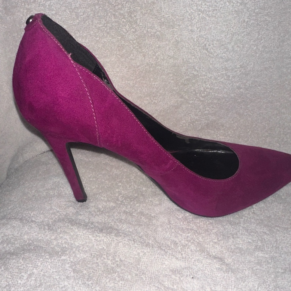 G by Guess Pink Heels Sleek Pointed-Toe Pumps